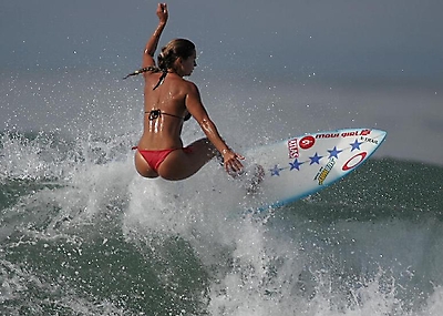 girls go surf